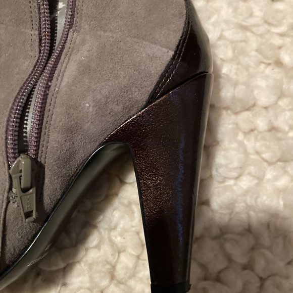 Nine West Suede Taupe High Heel 19" boot - Picture 3 of 9